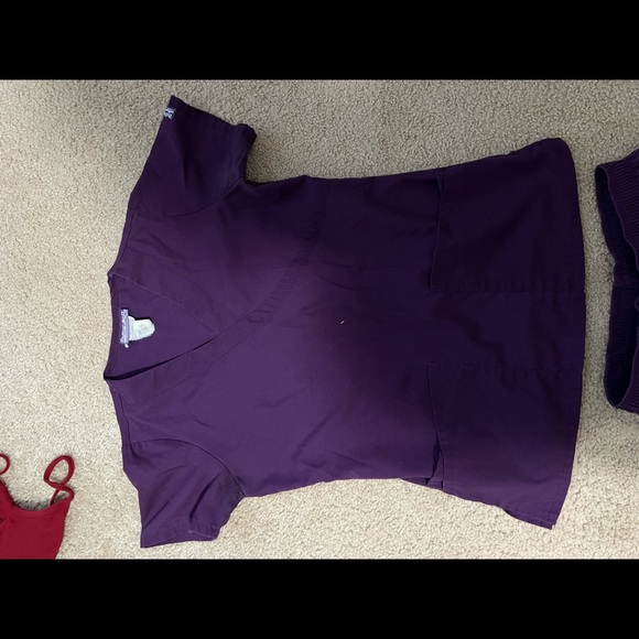 Butter soft purple scrub set - Picture 1 of 4